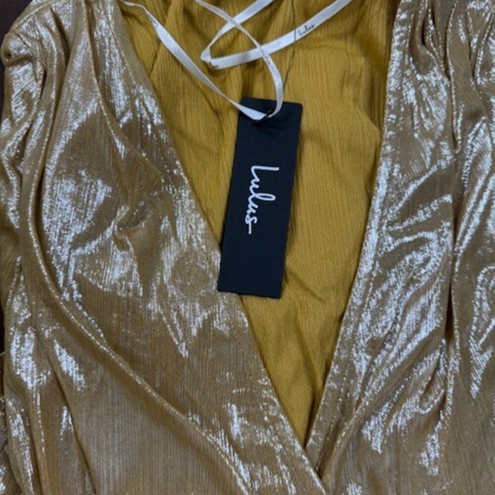 NWT Lulus Shining Beauty Metallic Gold Long Sleeve Top - Picture 6 of 8